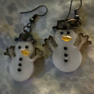 Snowmen Resin Art Earrings $9.95